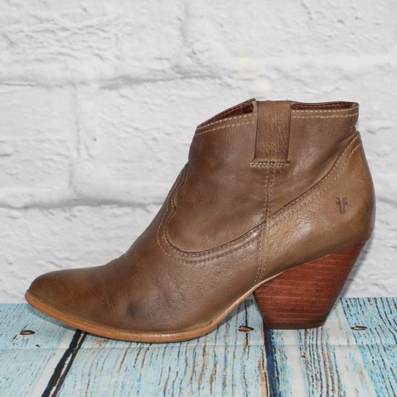 Frye Shoes - Frye Side Zip Pointed Toe Ankle Heeled Leather Boots Size 6.5